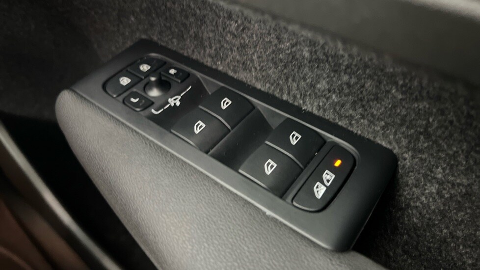 Used Volvo XC40 2022 for sale - 77512603: Photo 24