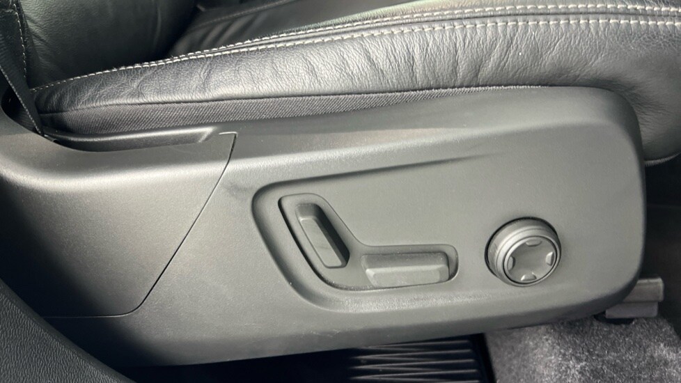 Used Volvo XC40 2022 for sale - 77512603: Photo 30