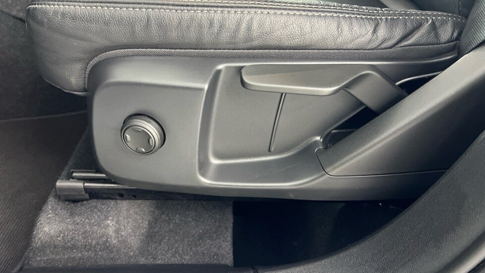 Used Volvo XC40 2022 for sale - 77512603: Photo 39