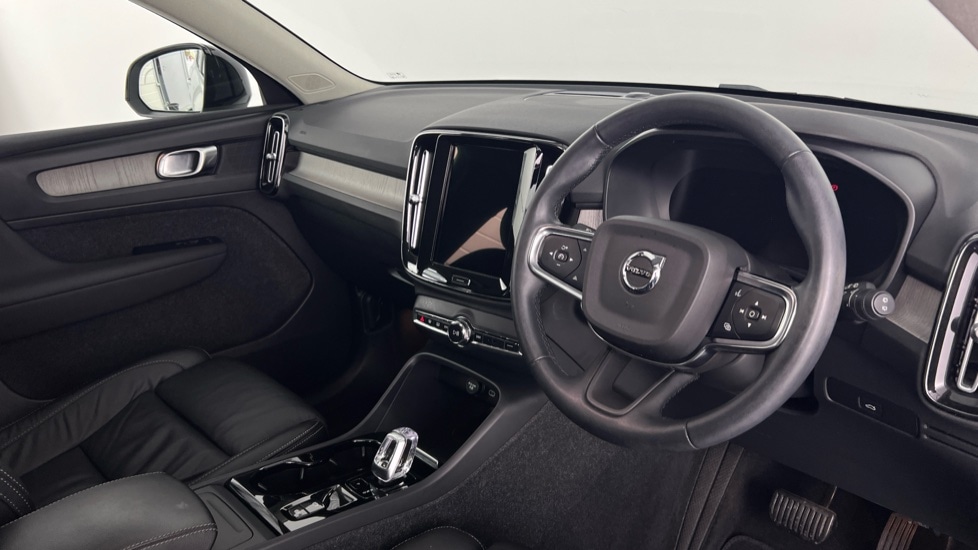 Used Volvo XC40 2022 for sale - 77512603: Photo 4