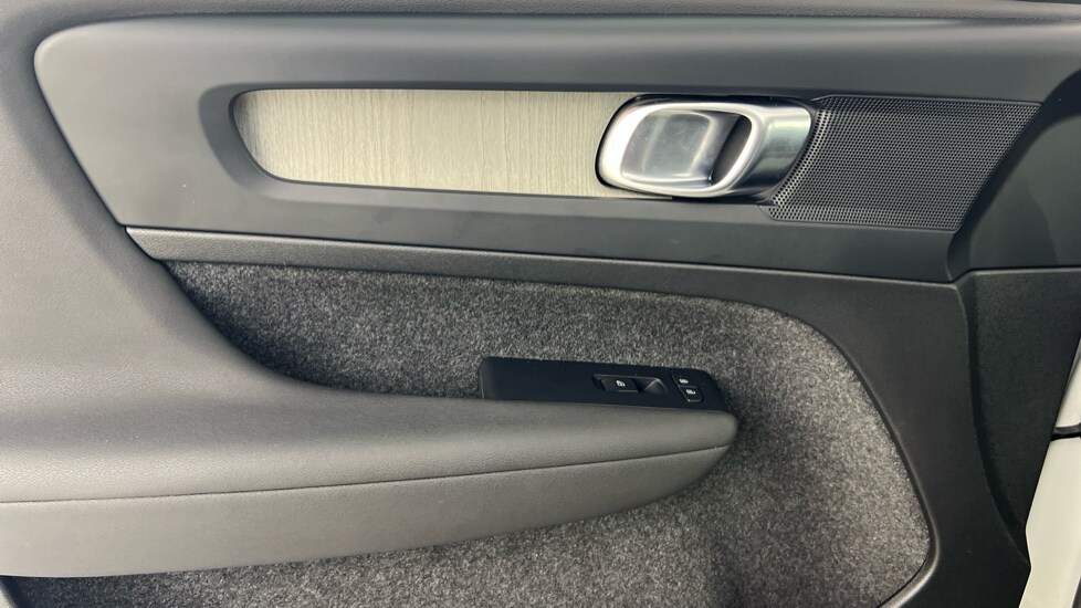 Used Volvo XC40 2022 for sale - 77512603: Photo 40