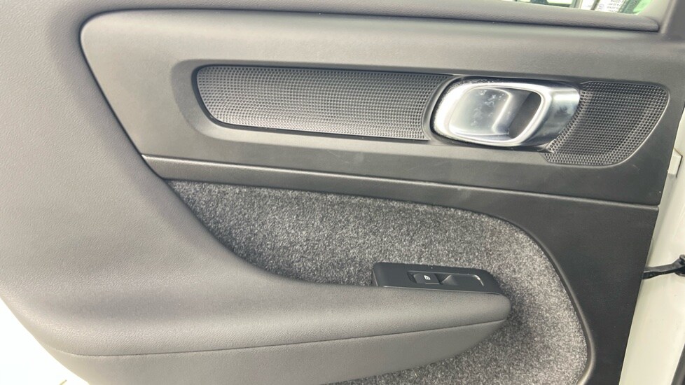 Used Volvo XC40 2022 for sale - 77512603: Photo 45