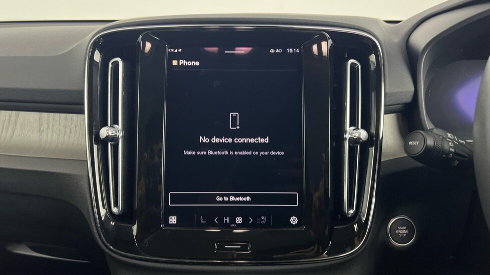 Used Volvo XC40 2022 for sale - 77512603: Photo 65