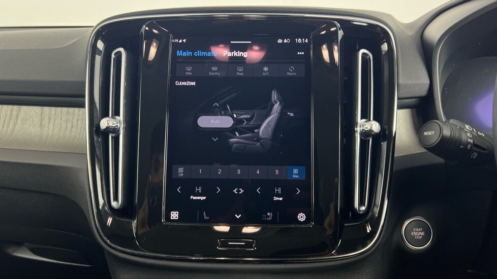 Used Volvo XC40 2022 for sale - 77512603: Photo 67