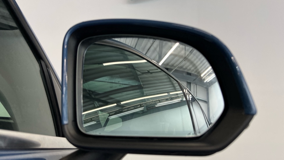 Used Volvo XC40 2025 for sale - 77634677: Photo 32