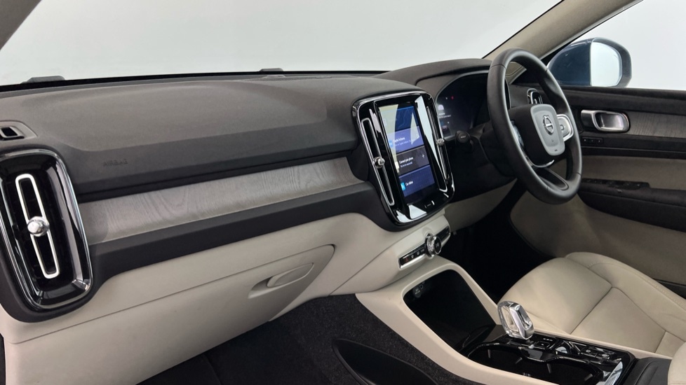 Used Volvo XC40 2025 for sale - 77634677: Photo 36