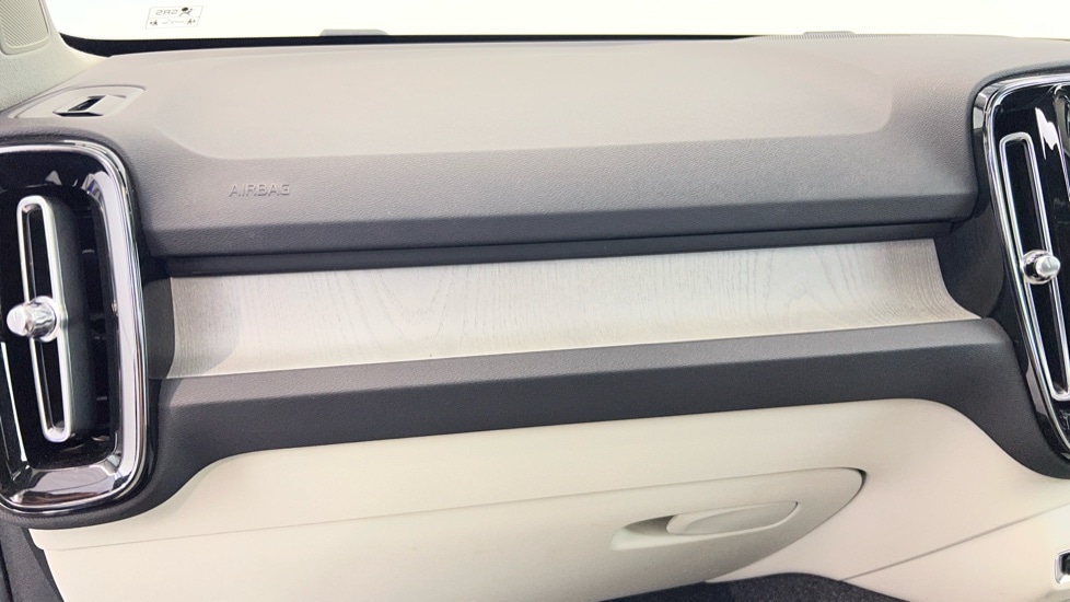 Used Volvo XC40 2025 for sale - 77634677: Photo 42