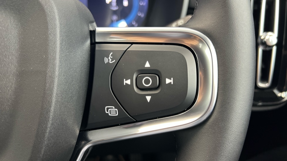 Used Volvo XC40 2025 for sale - 77025331: Photo 22