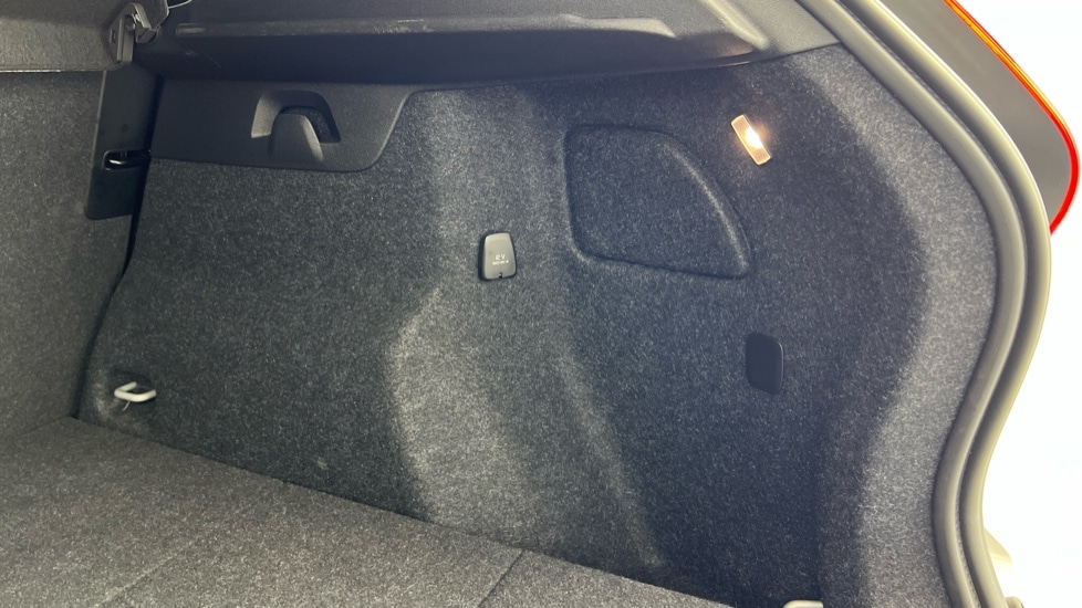 Used Volvo XC40 2025 for sale - 77025331: Photo 39