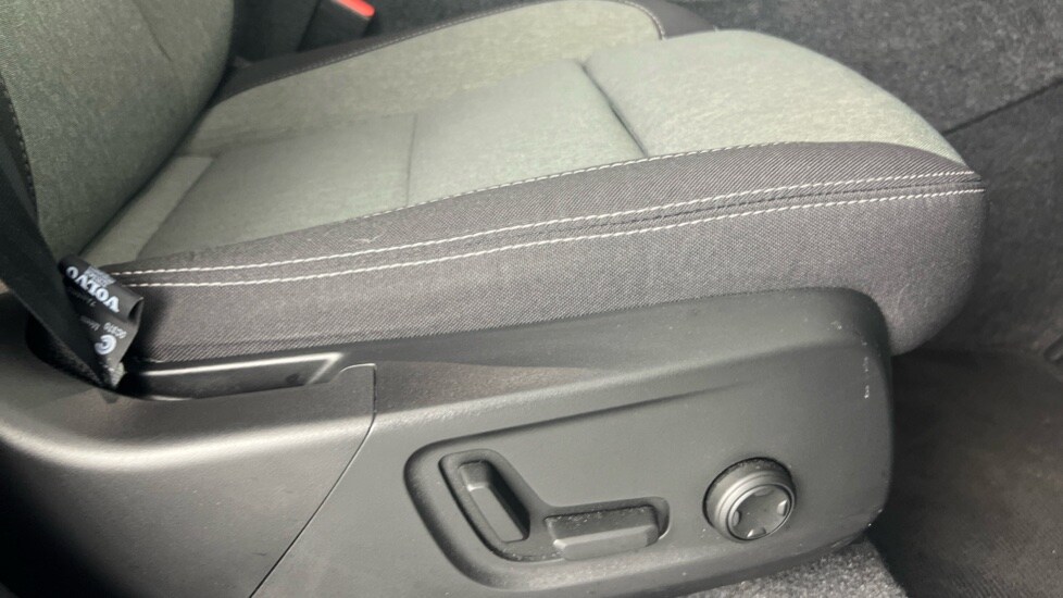 Used Volvo XC40 2023 for sale - 78206726: Photo 30