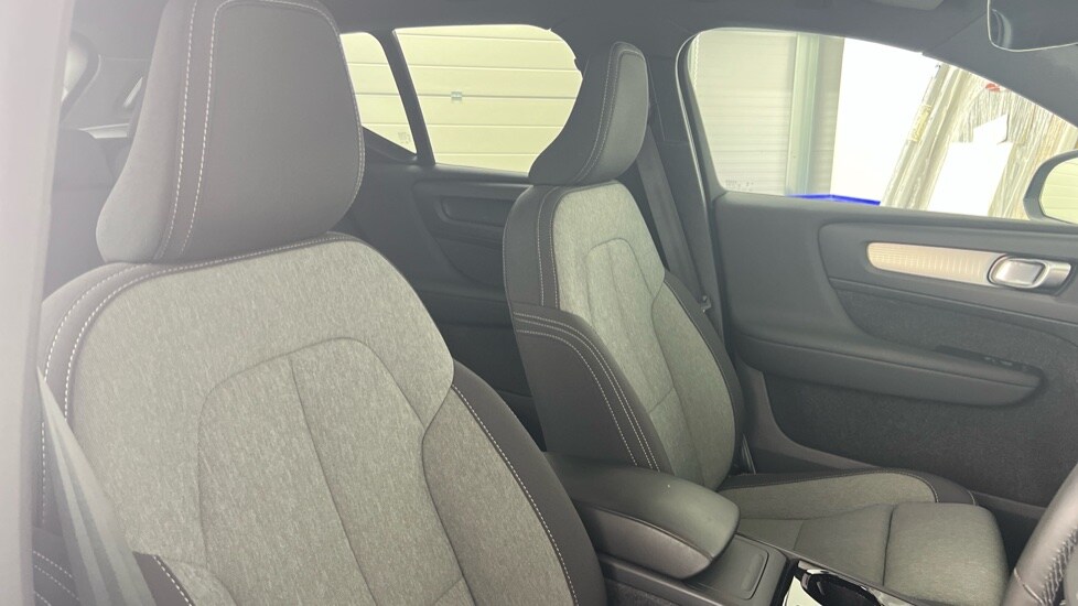 Used Volvo XC40 2023 for sale - 78206726: Photo 31