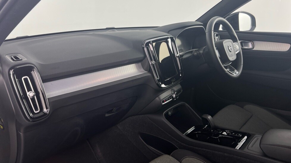 Used Volvo XC40 2023 for sale - 78206726: Photo 35