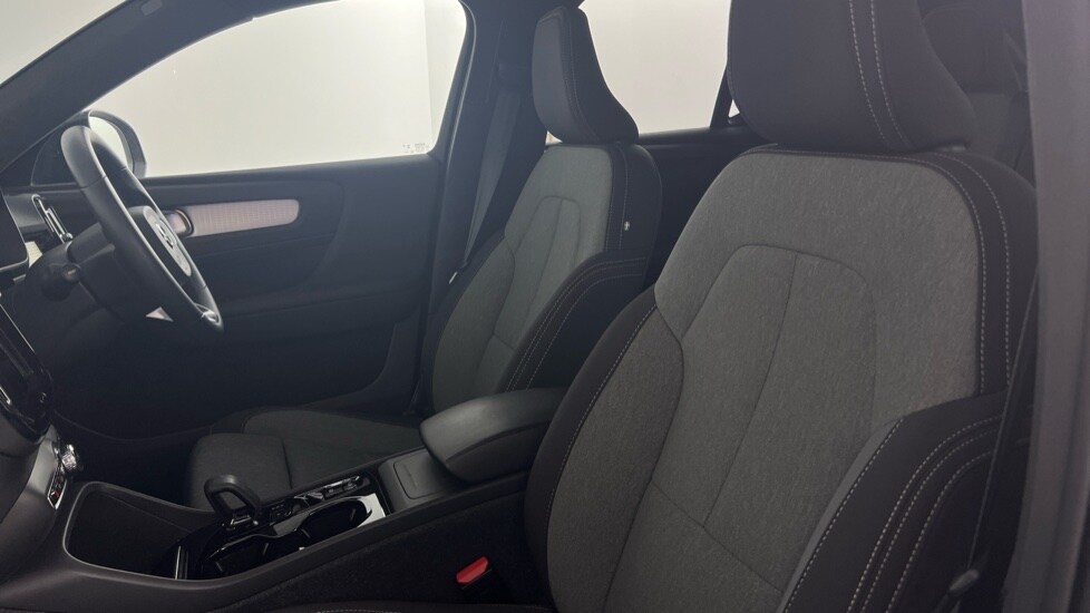 Used Volvo XC40 2023 for sale - 78206726: Photo 37