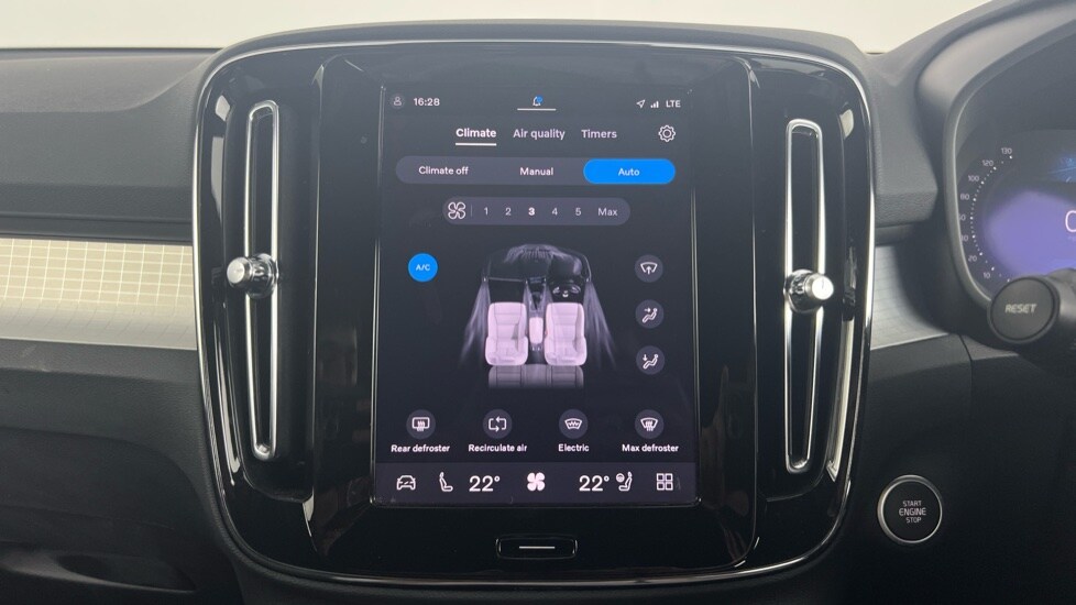 Used Volvo XC40 2023 for sale - 78206726: Photo 68