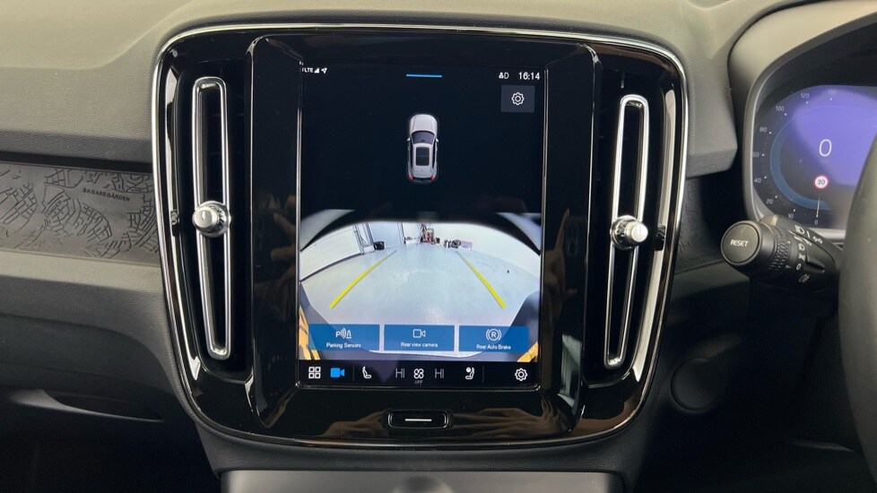 Used Volvo XC40 2023 for sale - 76487432: Photo 19