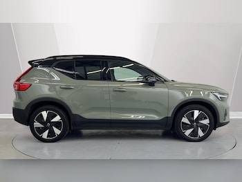 Used Volvo XC40 2023 for sale - 76487432: Photo