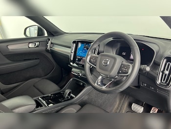 Used Volvo XC40 2021 for sale - 78536585: Photo