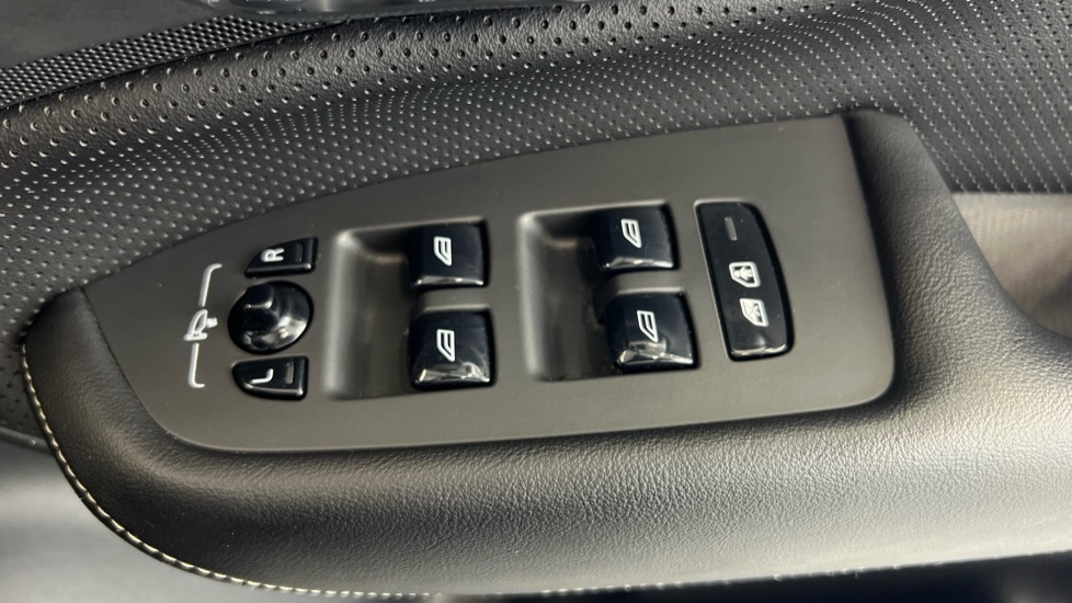 Used Volvo XC90 2021 for sale - 76575136: Photo 24