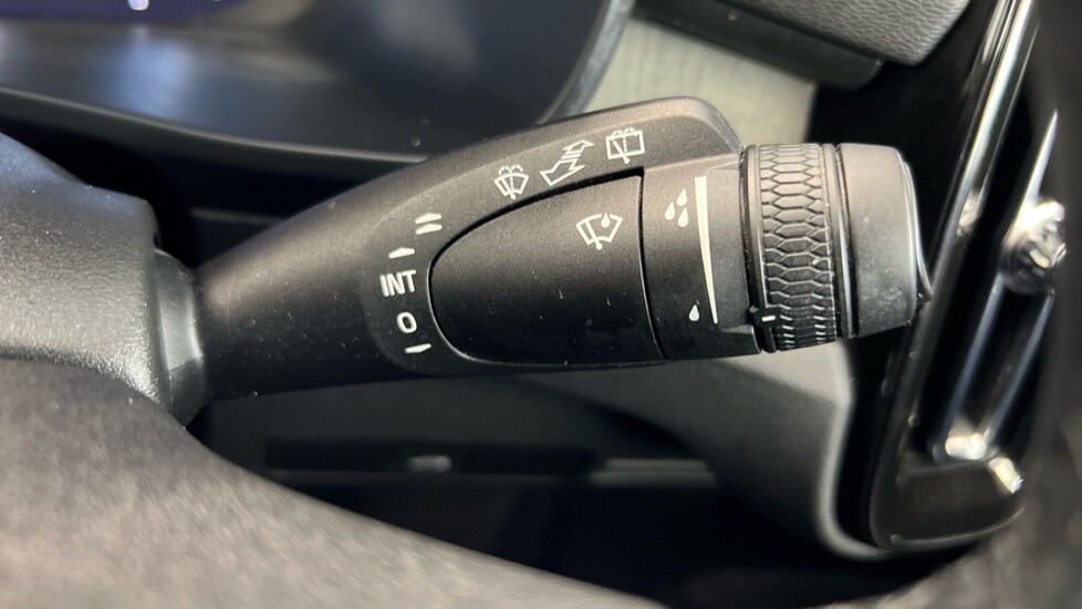 Used Volvo XC40 2022 for sale - 76942893: Photo 23