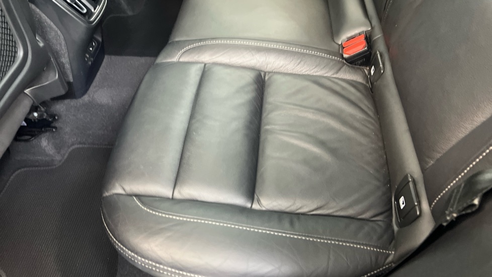 Used Volvo XC40 2022 for sale - 76942893: Photo 43