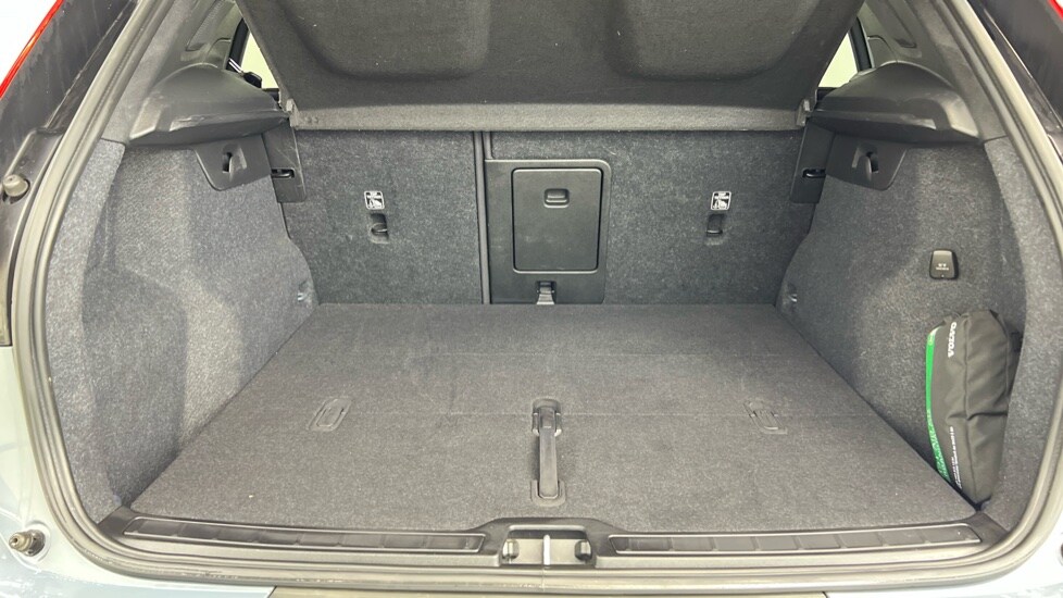 Used Volvo XC40 2022 for sale - 76942893: Photo 45