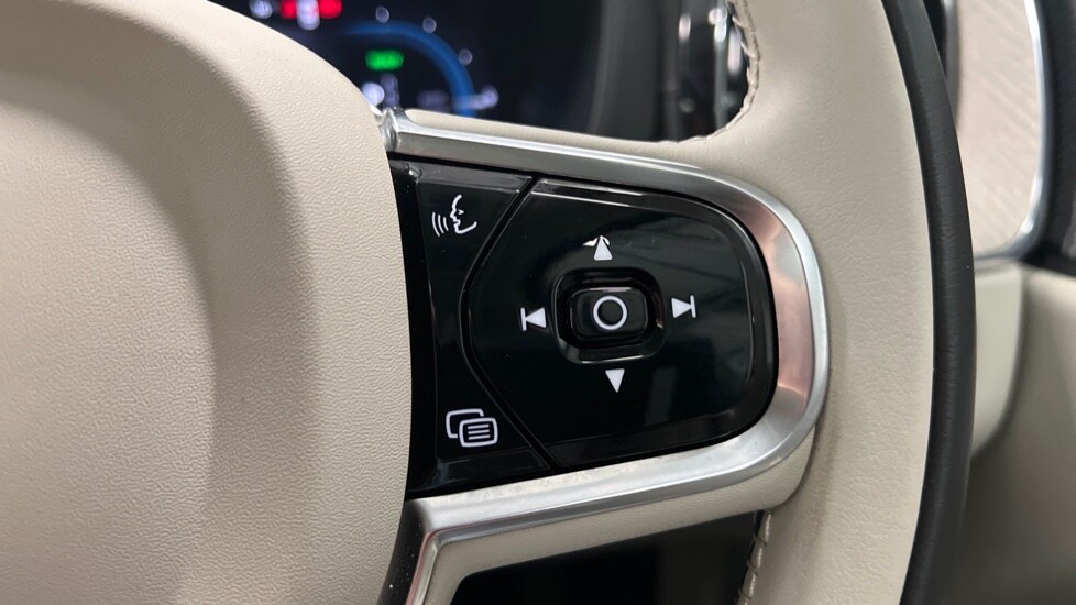 Used Volvo XC60 2021 for sale - 78123085: Photo 19