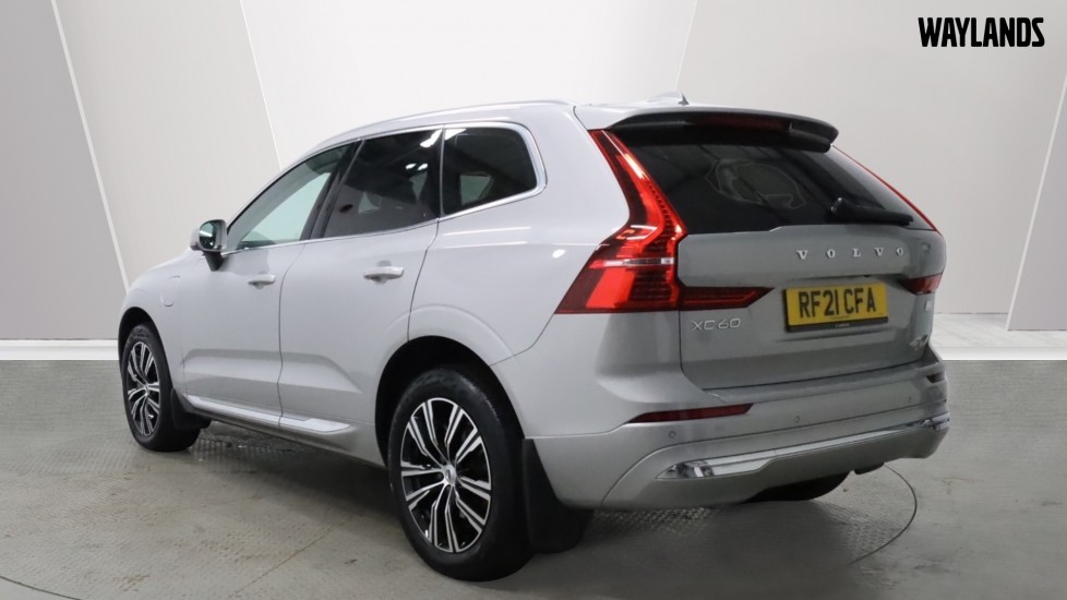 Used Volvo XC60 2021 for sale - 78123085: Photo 2