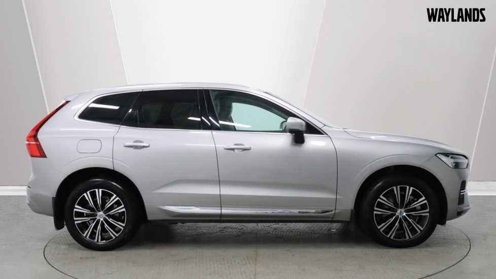 Used Volvo XC60 2021 for sale - 78123085: Photo 3