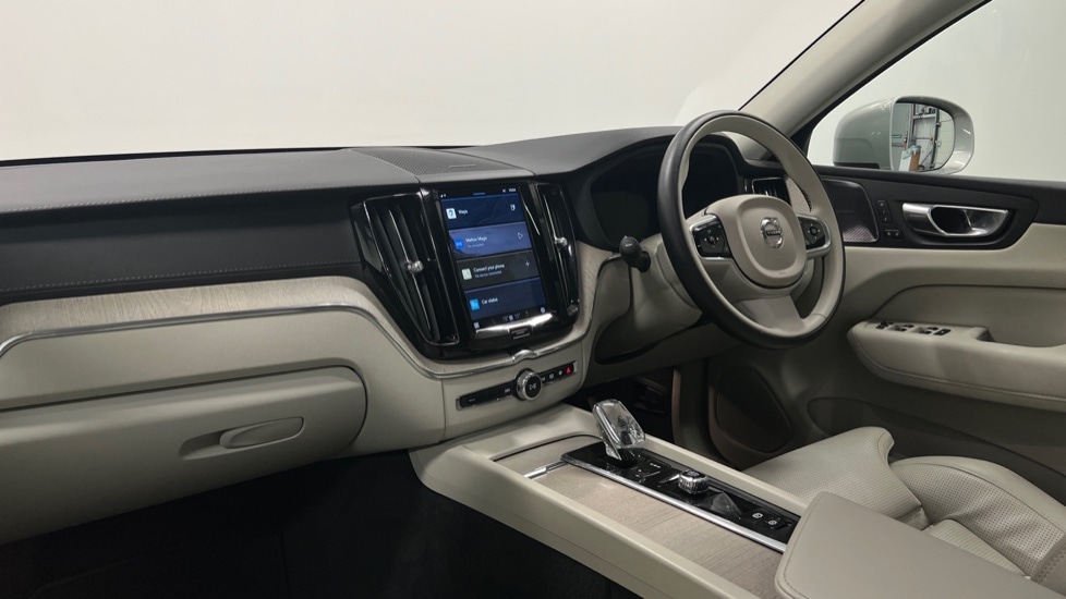 Used Volvo XC60 2021 for sale - 78123085: Photo 4