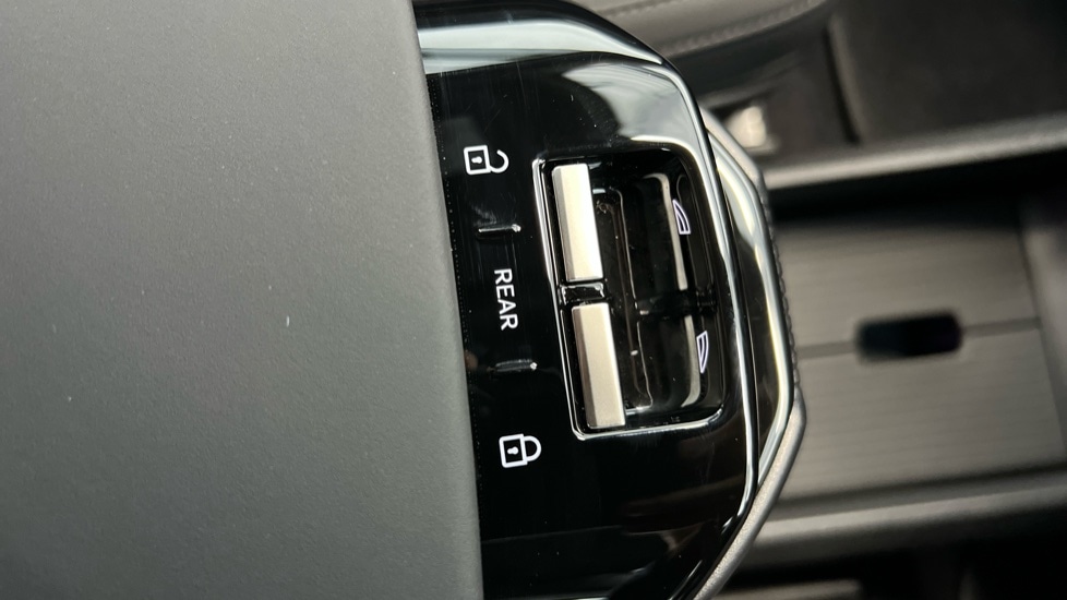 Used Volvo EX30 2025 for sale - 76668199: Photo 23