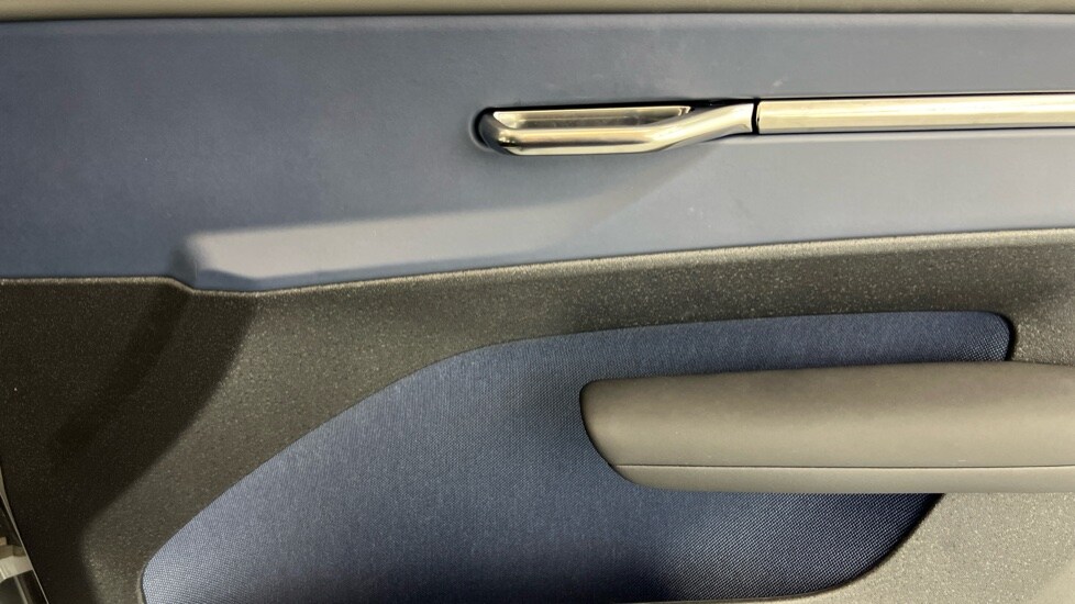 Used Volvo EX30 2025 for sale - 76668199: Photo 28