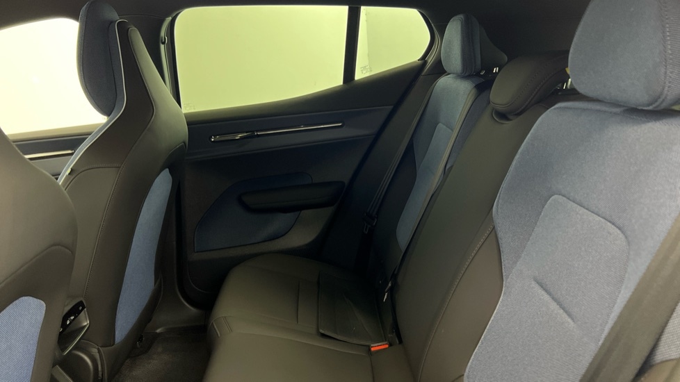 Used Volvo EX30 2025 for sale - 76668199: Photo 32