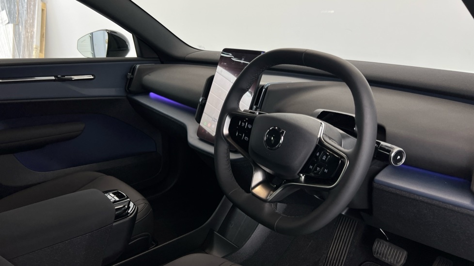 Used Volvo EX30 2025 for sale - 76668199: Photo 4