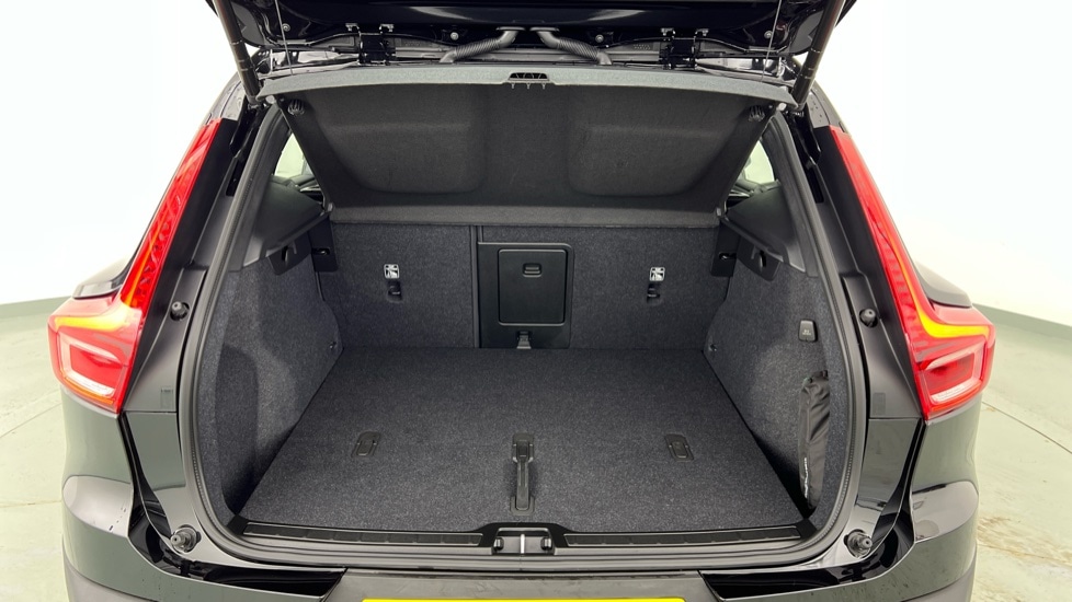 Used Volvo XC40 2025 for sale - 77636221: Photo 13