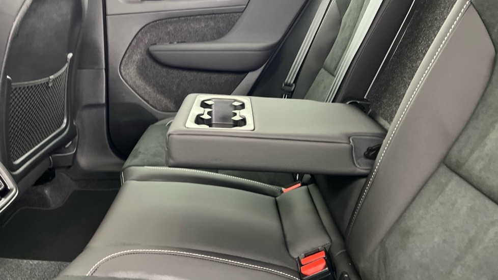 Used Volvo XC40 2025 for sale - 77636221: Photo 34