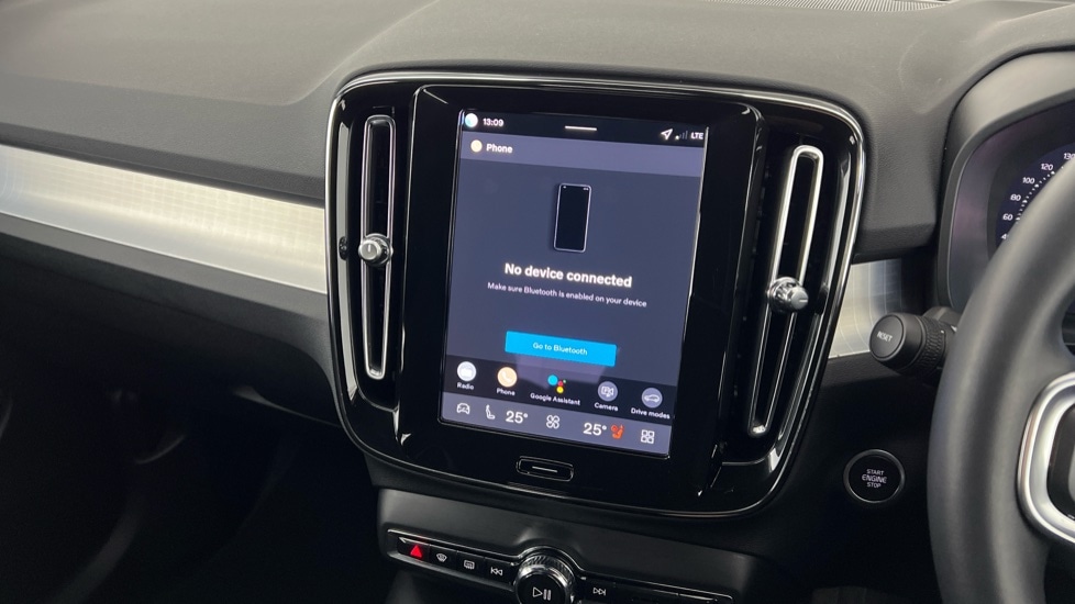 Used Volvo XC40 2025 for sale - 77636221: Photo 43