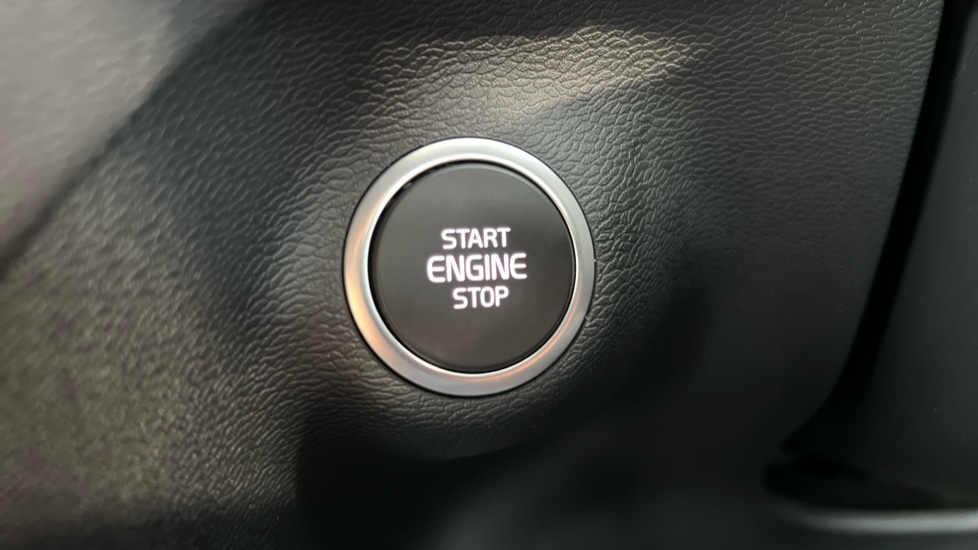 Used Volvo XC40 2024 for sale - 76021838: Photo 27