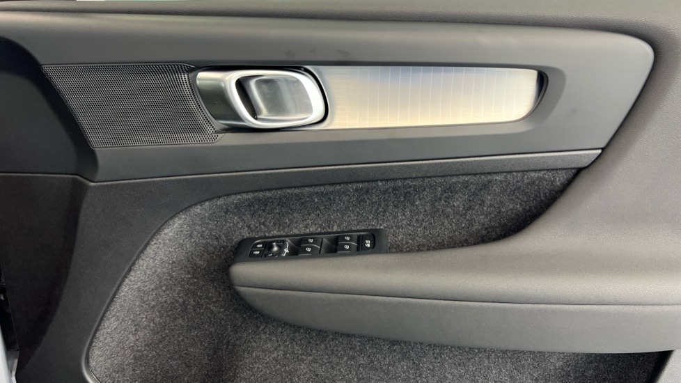 Used Volvo XC40 2024 for sale - 76021838: Photo 29