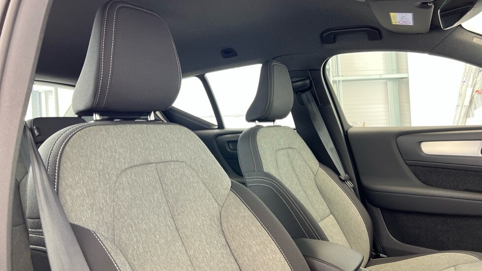Used Volvo XC40 2024 for sale - 76021838: Photo 31