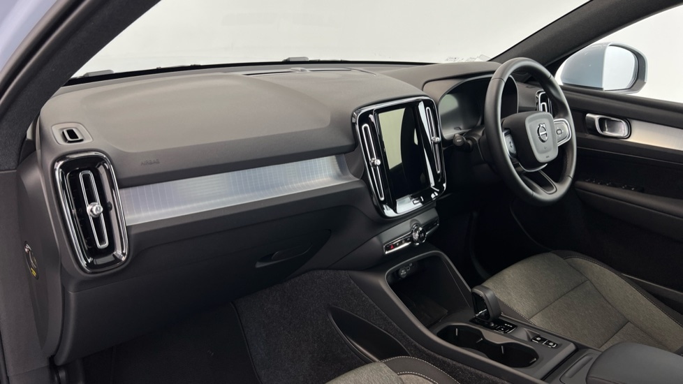 Used Volvo XC40 2024 for sale - 76021838: Photo 36