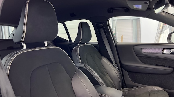 Used Volvo XC40 2022 for sale - 76161319: Photo 31