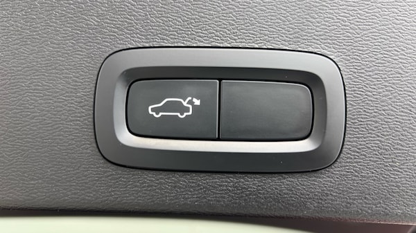 Used Volvo XC40 2022 for sale - 76161319: Photo 35