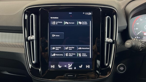 Used Volvo XC40 2022 for sale - 76161319: Photo 44