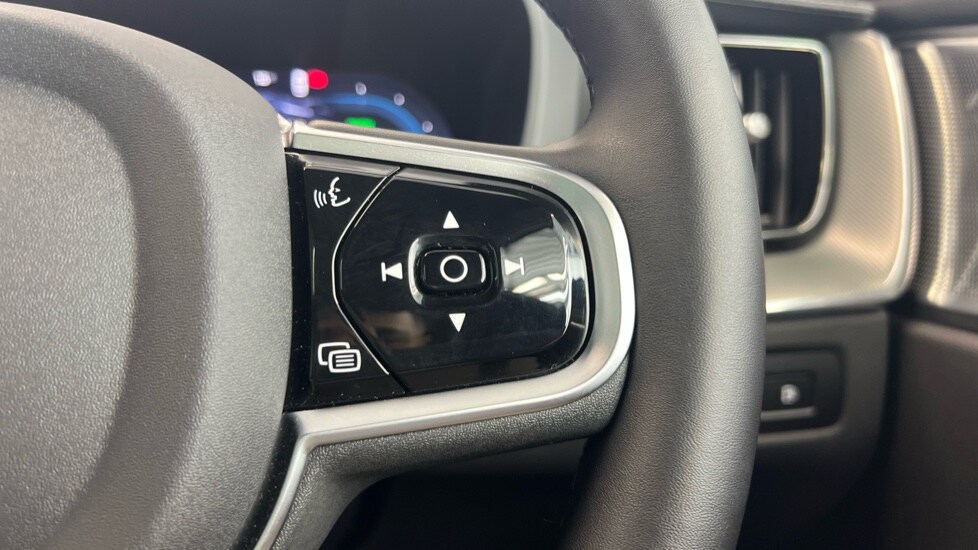 Used Volvo XC60 2025 for sale - 77959862: Photo 21