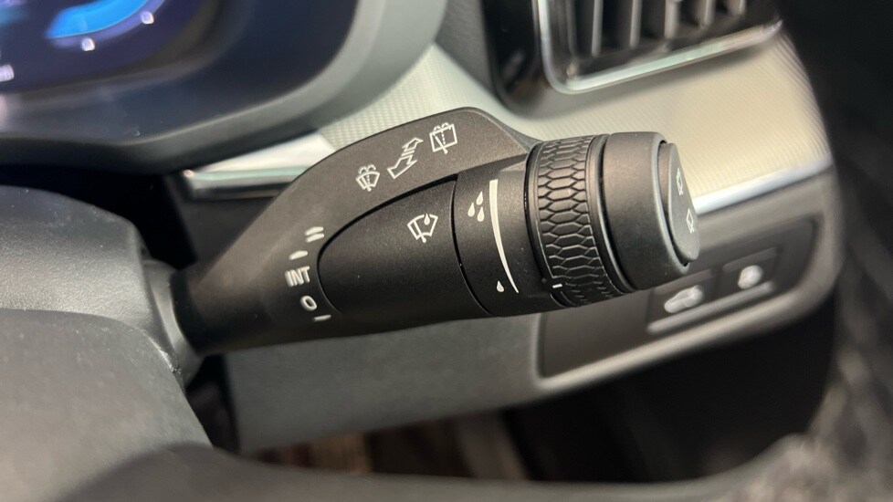 Used Volvo XC60 2025 for sale - 77959862: Photo 22