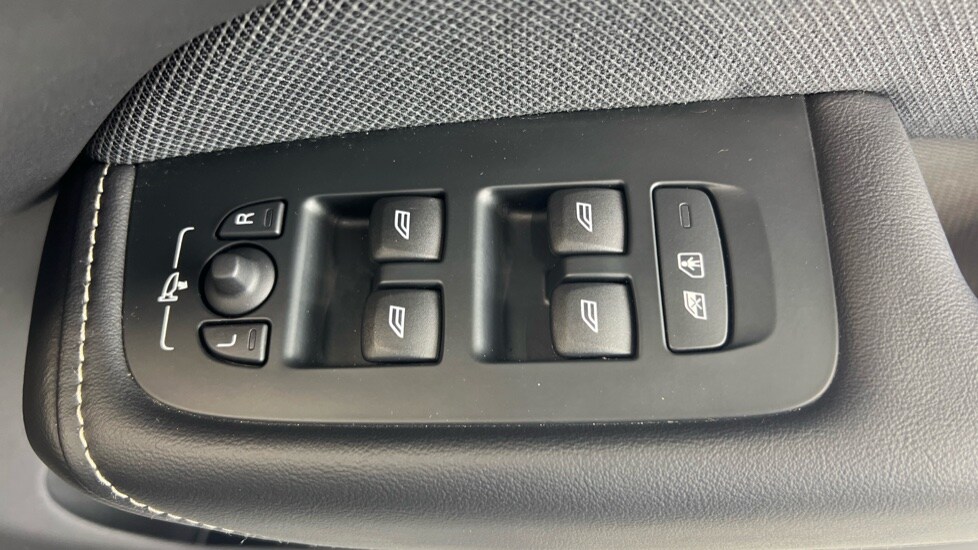 Used Volvo XC60 2025 for sale - 77959862: Photo 23