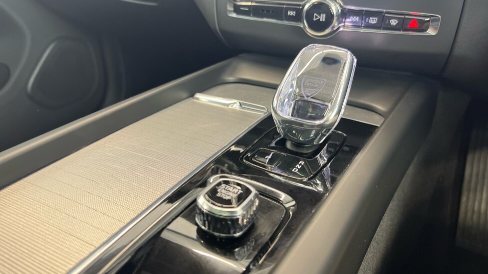 Used Volvo XC60 2025 for sale - 77959862: Photo 24