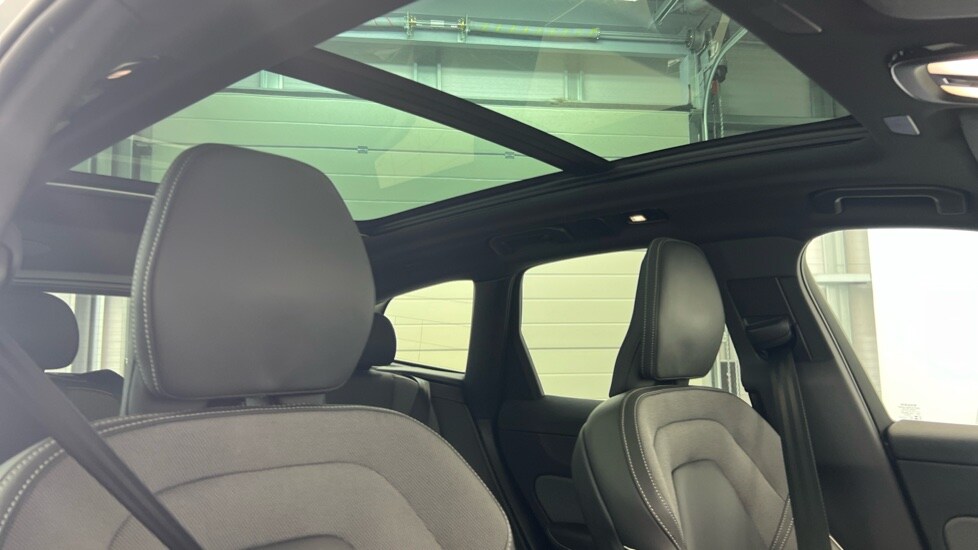 Used Volvo XC60 2025 for sale - 77959862: Photo 30