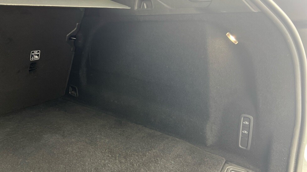 Used Volvo XC60 2025 for sale - 77959862: Photo 53