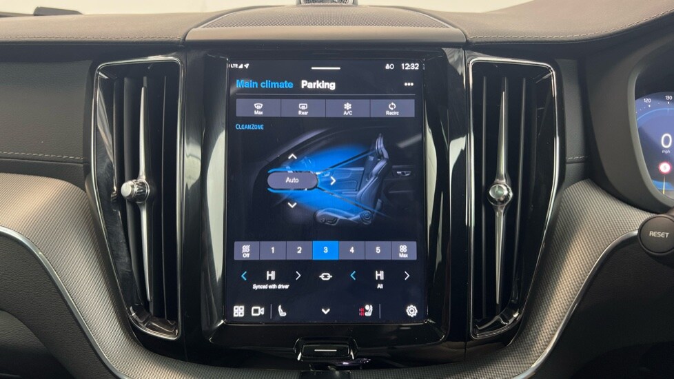 Used Volvo XC60 2025 for sale - 77959862: Photo 62